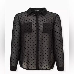 New!‎ Torrid sz 4 Madison Black Chiffon Flocked Dots Button Front Blouse 4X